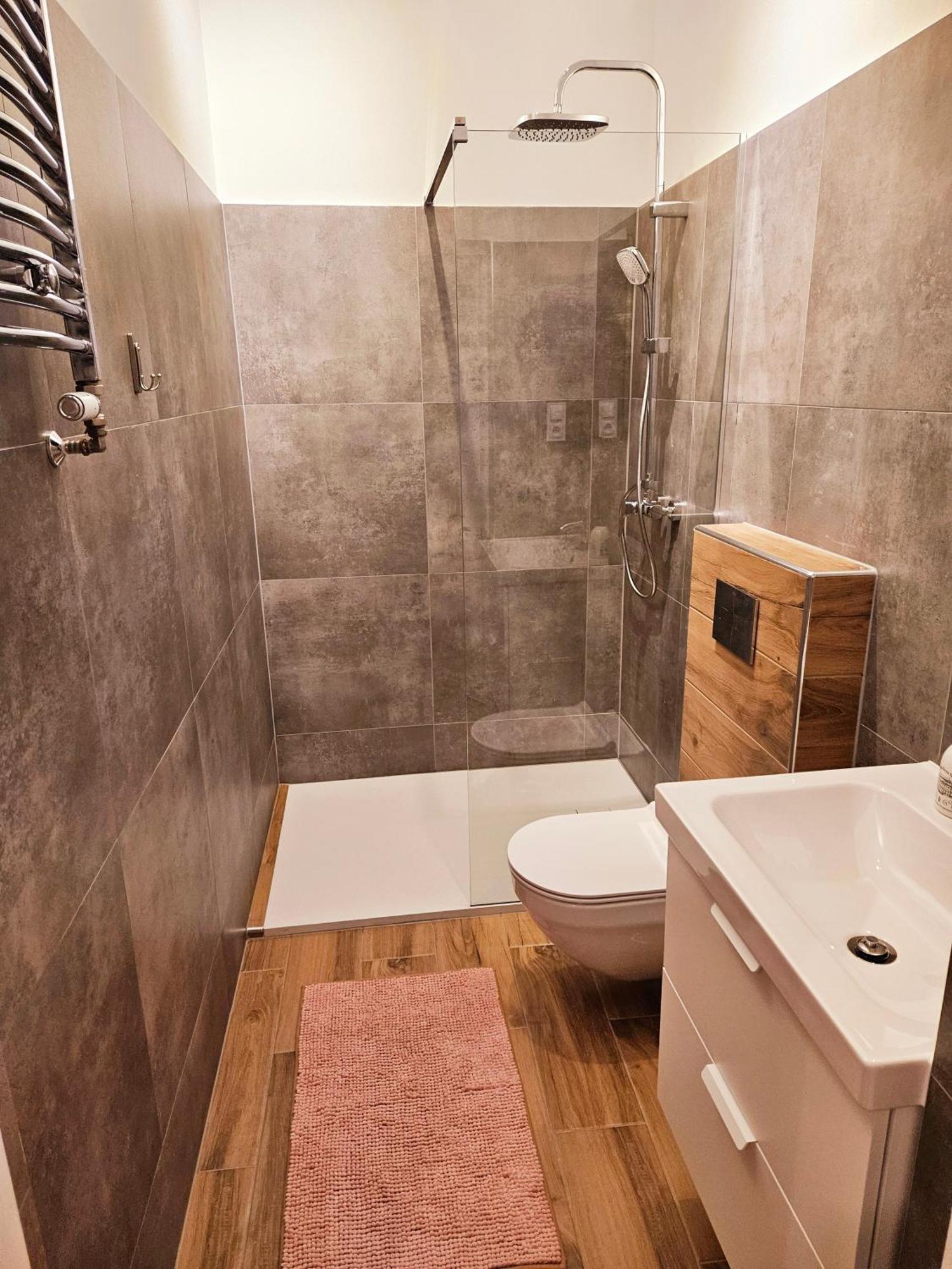 Apartment Justinrent 3 *